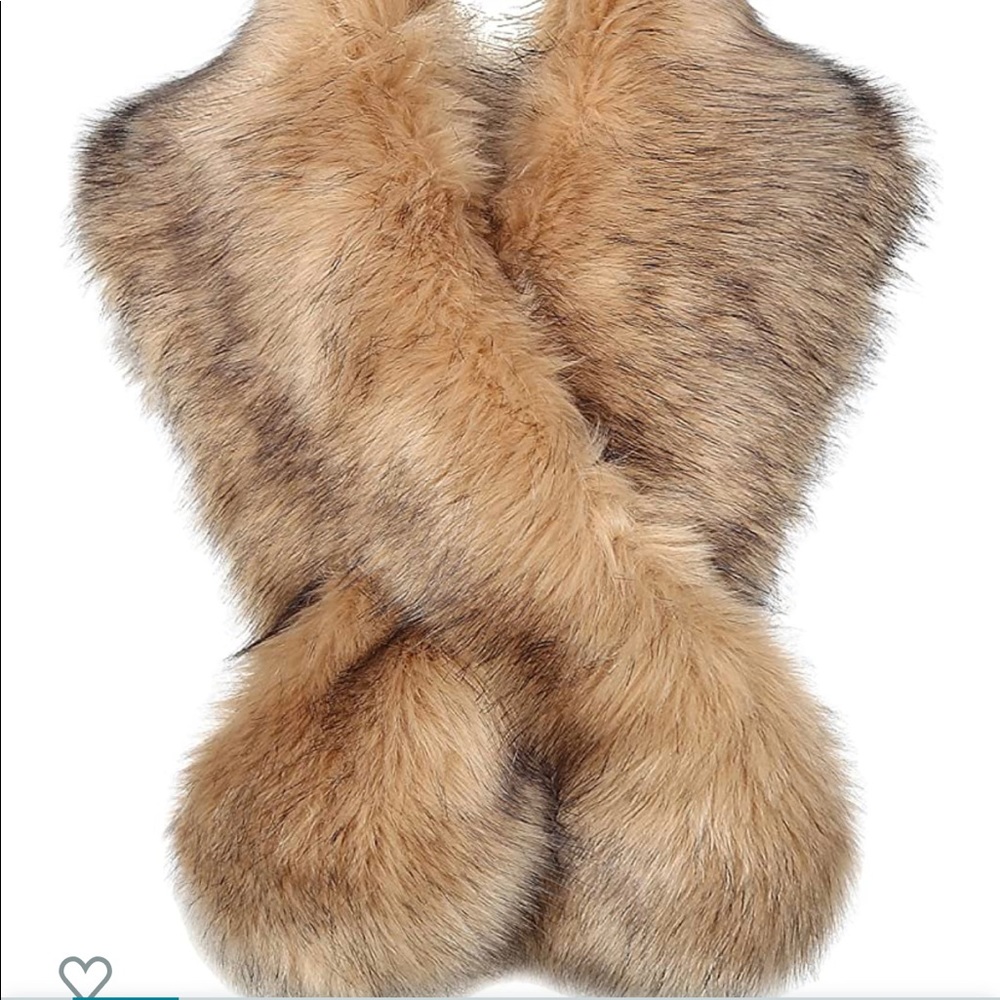 Faux fur collar